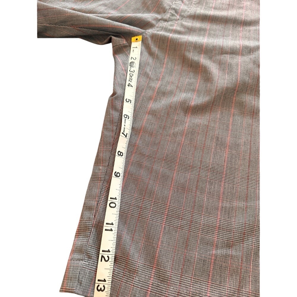 Heritage 1981 Men's 34 Gray and Red Plaid 13"‎ shorts - Picture 8 of 8